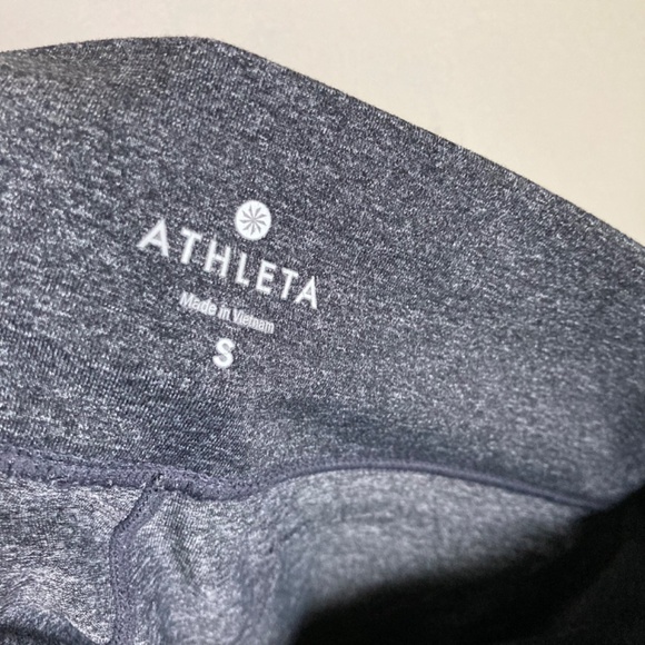 Athleta women’s Bermuda fusion shorts - Picture 2 of 7